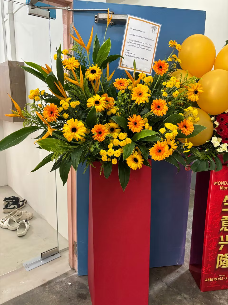 Congratulatory Stand: Prosperity